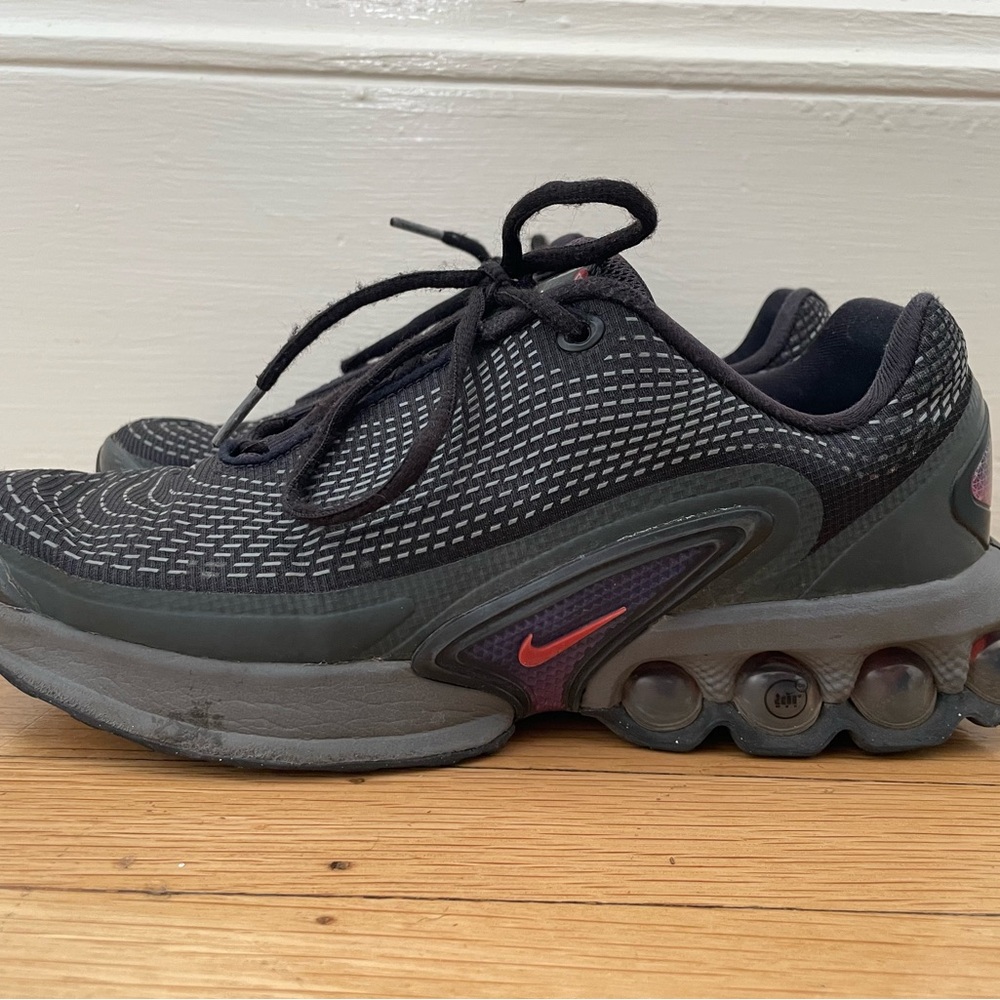 Nike AirMax DN Black and Gray Sneakers with Red Accents